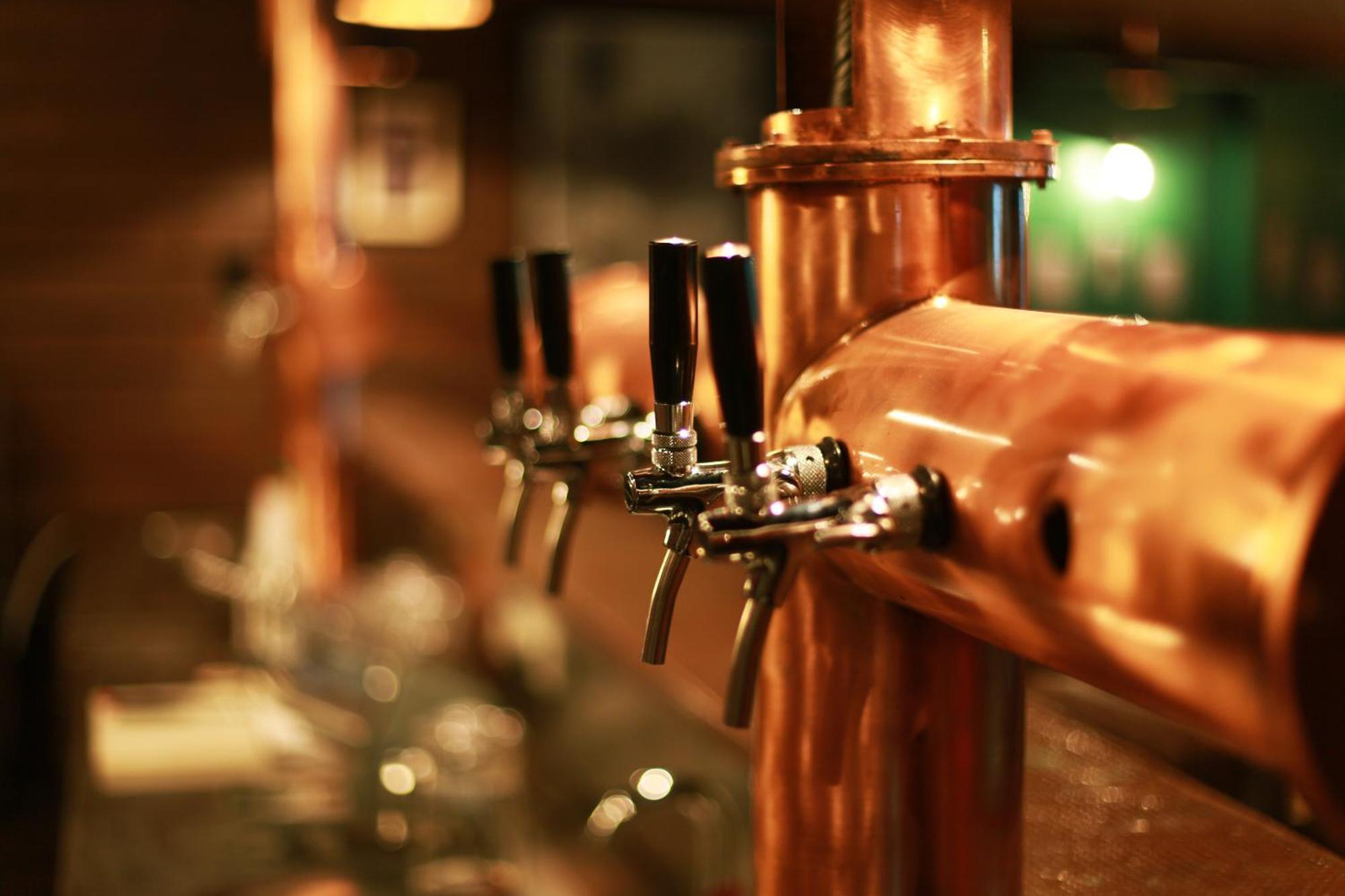 The Corinthians Resort And Club Pune Zewnętrze zdjęcie Beer taps